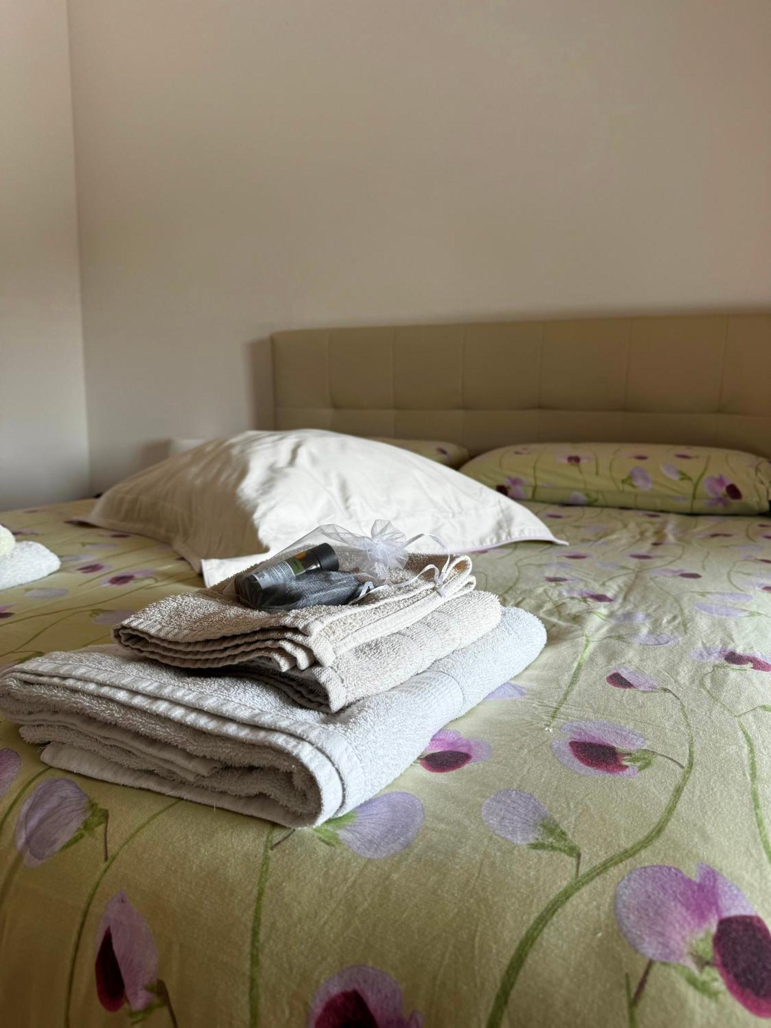 Antico Borgo Di Liteggio Bed & Breakfast Cologno al Serio Bagian luar foto